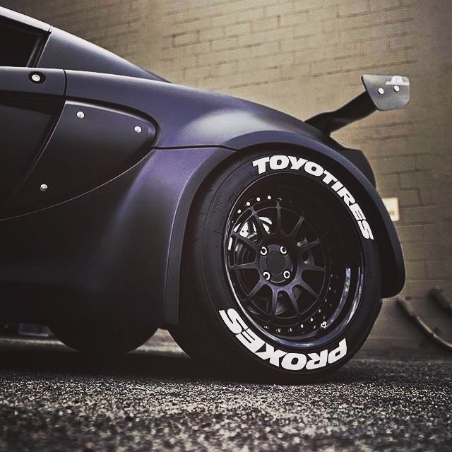 Toyo Tires – Tire Lettering